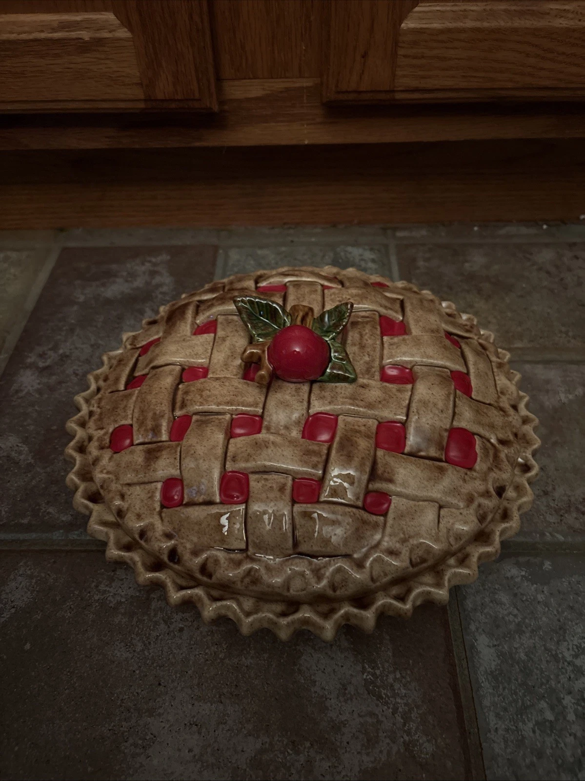 VNTCeramic Pie Keeper Dish with Lid Beautiful with cherry on top Hand Painted
Opens in a new window