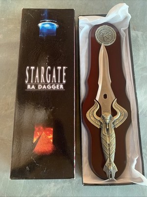 Stargate RA Dagger with display Board NIB New Certificate of Authenticity New