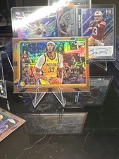 20 25–26 Topps Chrome, Myles Turner, Orange Basketball Border, Refractor #29 ￼