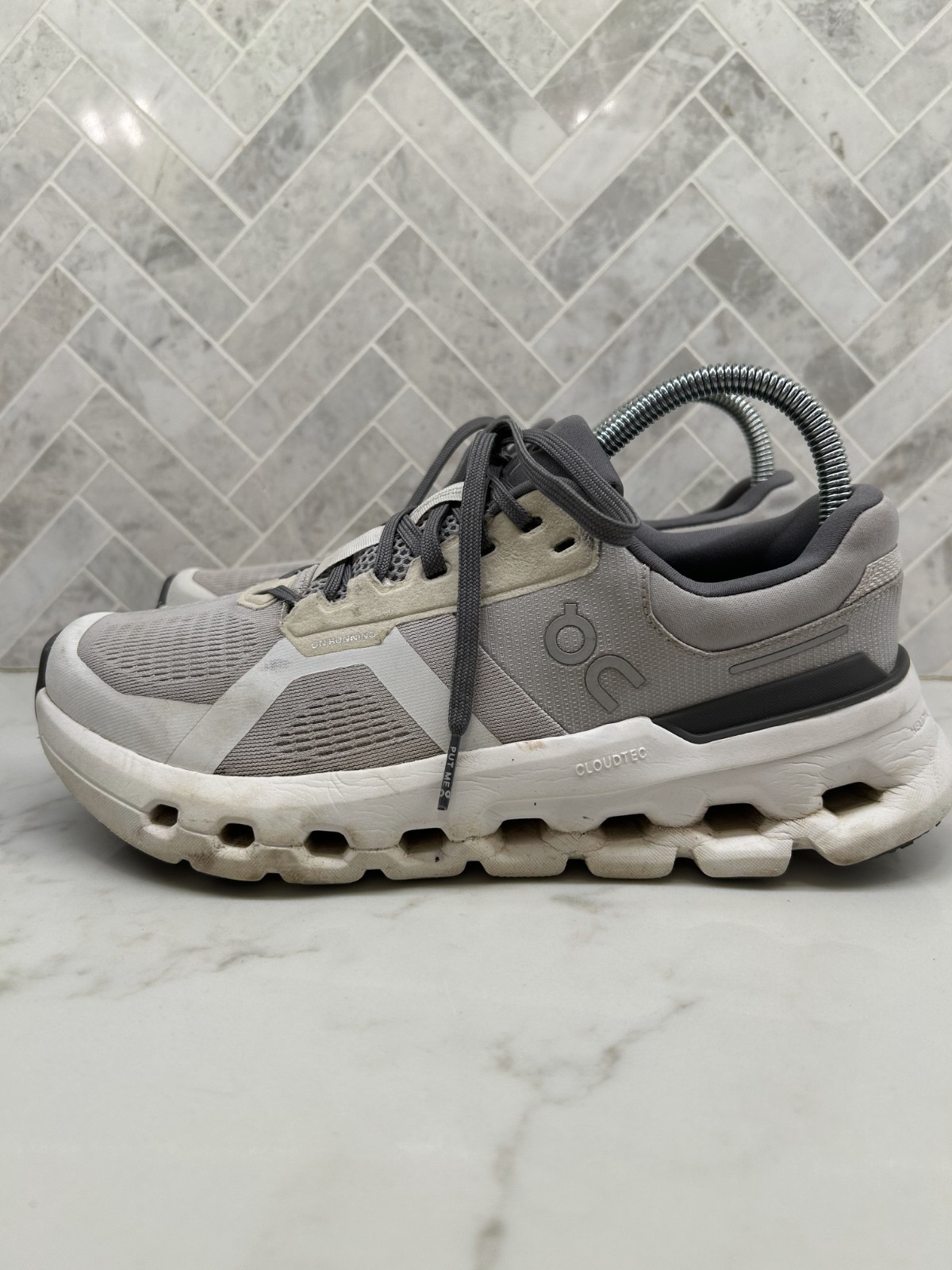 ON Cloud Running Cloudrunner 2 Sneakers Womens Si… - image 1