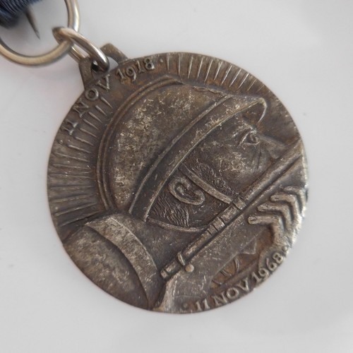 Médaille 1ère guerre mondiale Loir et Cher 11 NOV 1918 1968 soldat France N2899