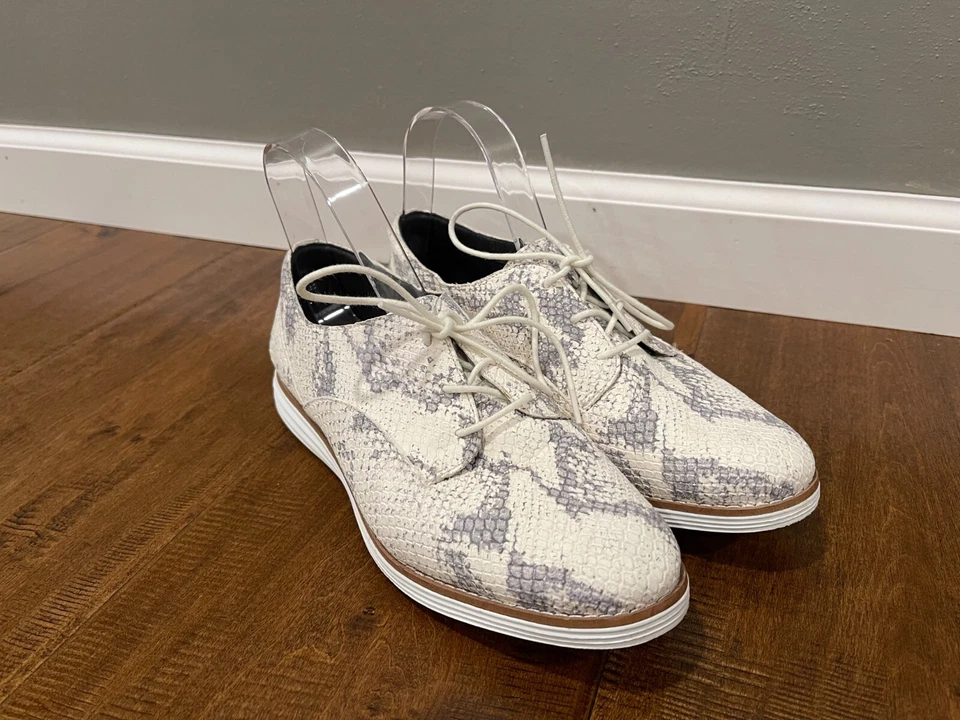 Zapatos Oxford lisos con estampado de pitón Grand Chalk originales Cole Haan W16197 - 7,5B Foto 3 de 4