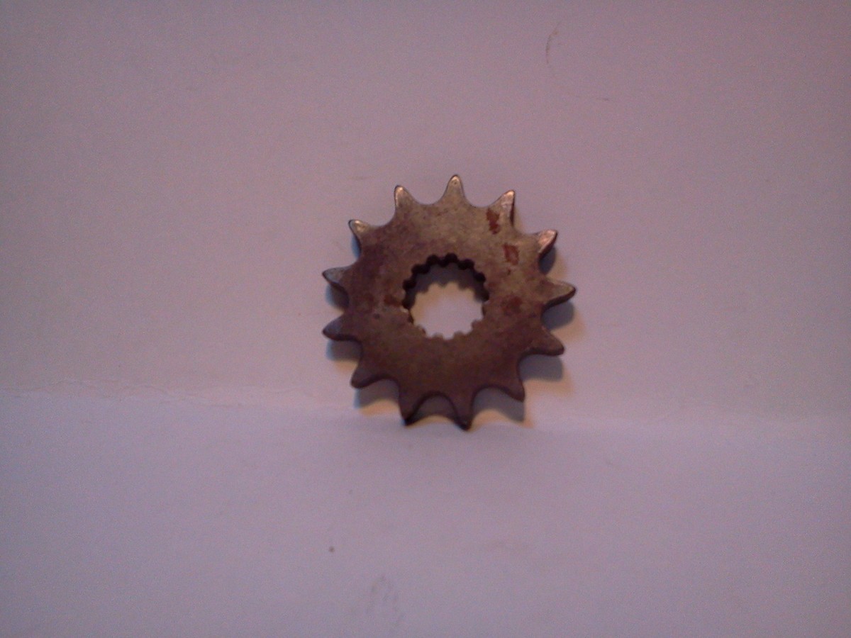 ZX KZ GS GPZ SPRK SP 13T FRONT SPROCKET GSX750F 98-97 / RD350 73
