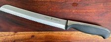 JA Henckels Everedge Plus 8" Serrated Bread Knife 15526-200