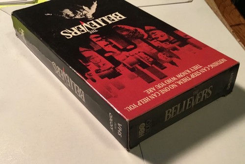 The Believers VHS cult horror sci-fi movie 1980s 1987 ex-lib HBO Martin Sheen - Afbeelding 3 van 5