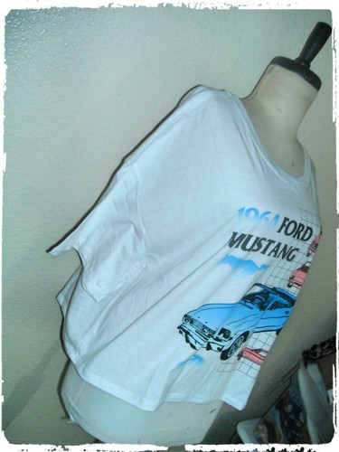 Ford Forever 21 1964 Mustang Car Logo White Cropped Tee 2X - Picture 3 of 7