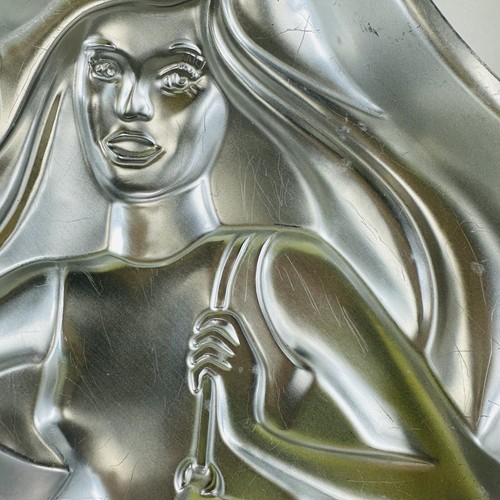Wilton: BARBIE with PURSE CAKE PAN #2105-2250 Aluminum 14x12" Vintage 1986 - Picture 4 of 11
