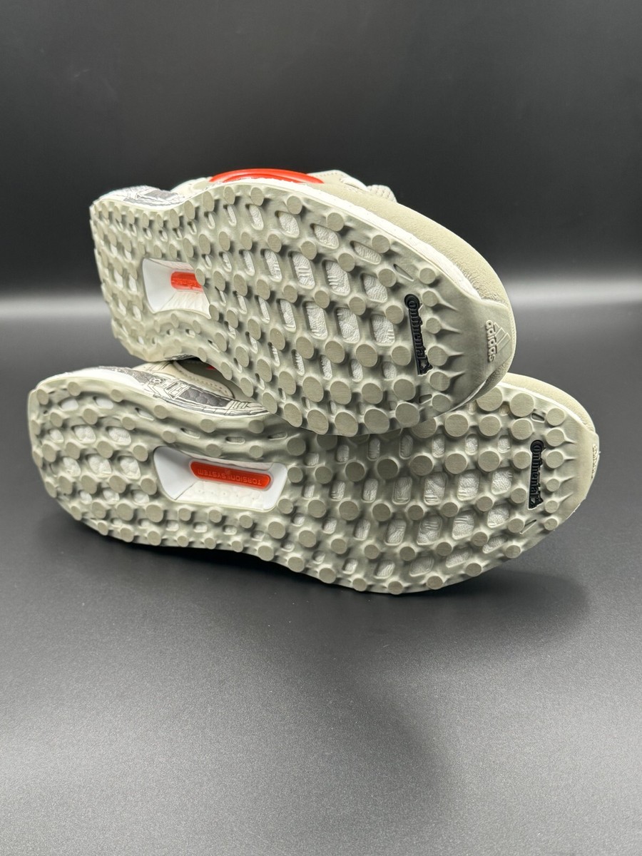 Size 8 - adidas Star Wars x UltraBoost X-Wing Starfighter Size 8 - adidas Star Wars x UltraBoost X-Wing Starfighter