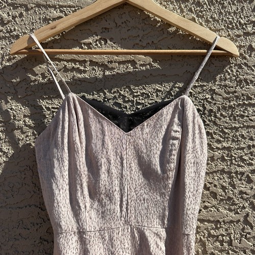 Nuevo con etiquetas Mini Vestido sin Mangas Talla XS de Love 21 - Imagen 2 de 4