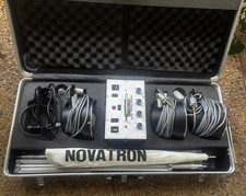 Novatron 1000 Photography Lighting 3 Strobe Lights 2 Reflectors w Tripods Mint 