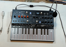 Arturia MicroFreak Synthesizer Keyboard 25-Key Hybrid Synth - All Accessories