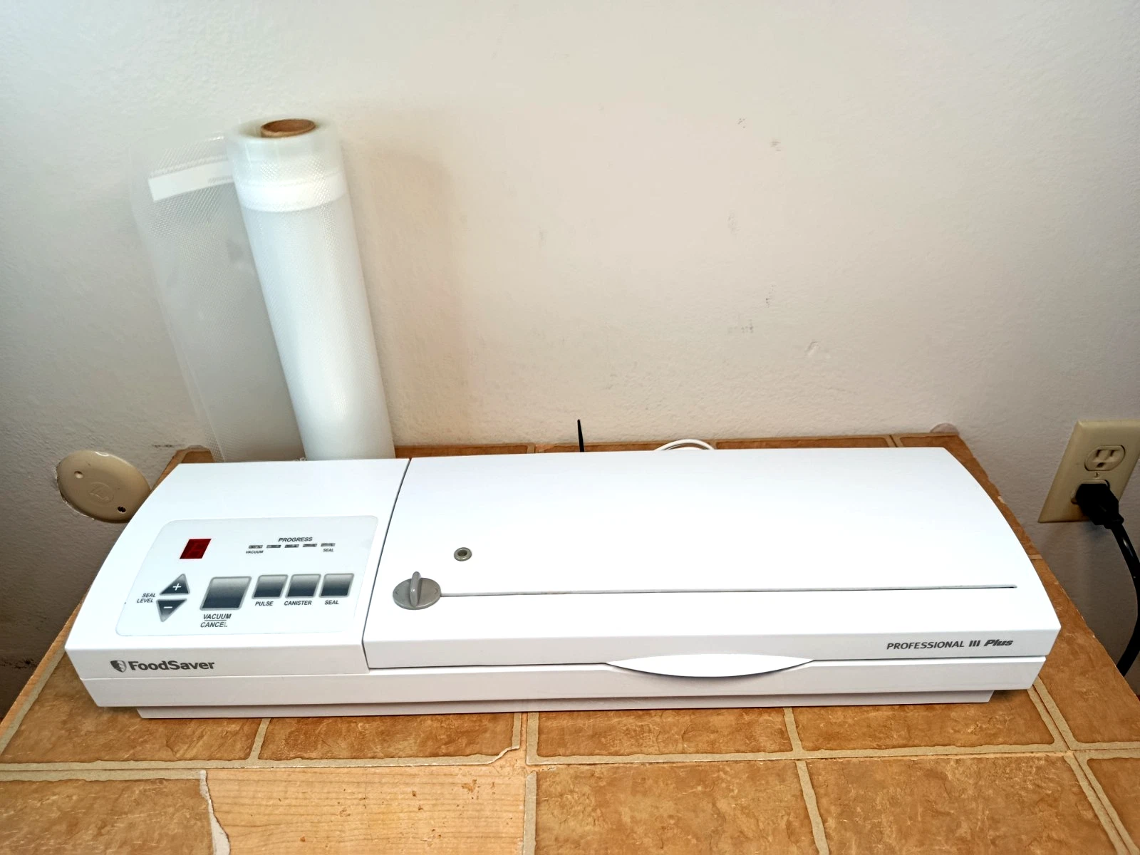Foodsaver Professional III Plus Food Saver Electric Vacuum Sealer *READ* TESTED