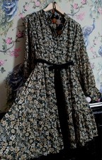 Vintage style black beige & white floral occasion dress size 14 Mango