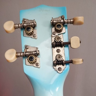 Sopran Ukulele 5 Saiten Dolphin (Kunststoffrücken MK 2)
