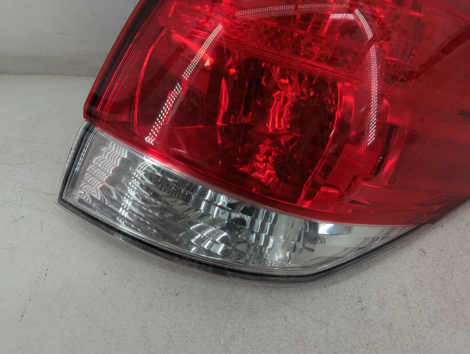 2010-2013 Subaru Legacy Passenger Right Side Tail Light Taillight Oem VBFSO - Image 2 of 4