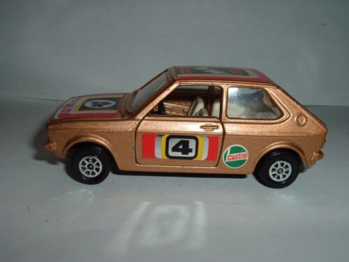 CORGI TOYS VOLKSWAGEN POLO RALLYE CAR OLD USED CON'D NICE LOOK AT THE PICTURERS - Foto 1 di 1