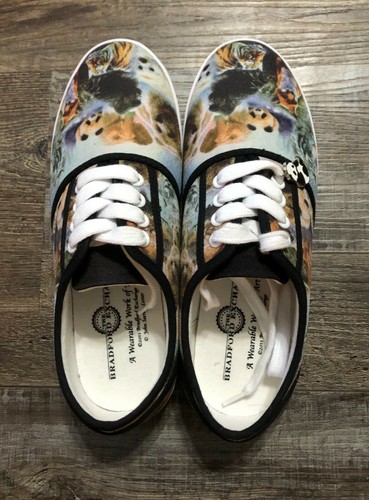 The Bradford Exchange Wildlife Panda Shoes Sneakers John Seerey-Lester Size 7.5 - Picture 5 of 10