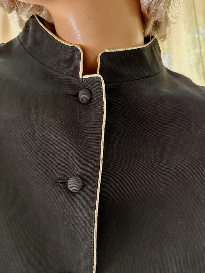 Vtg 80’s! GUY LAROCHE DIFFUSION Women’s Suit Jacket & Skirt W/ Gold Piping! - Image 3 of 4