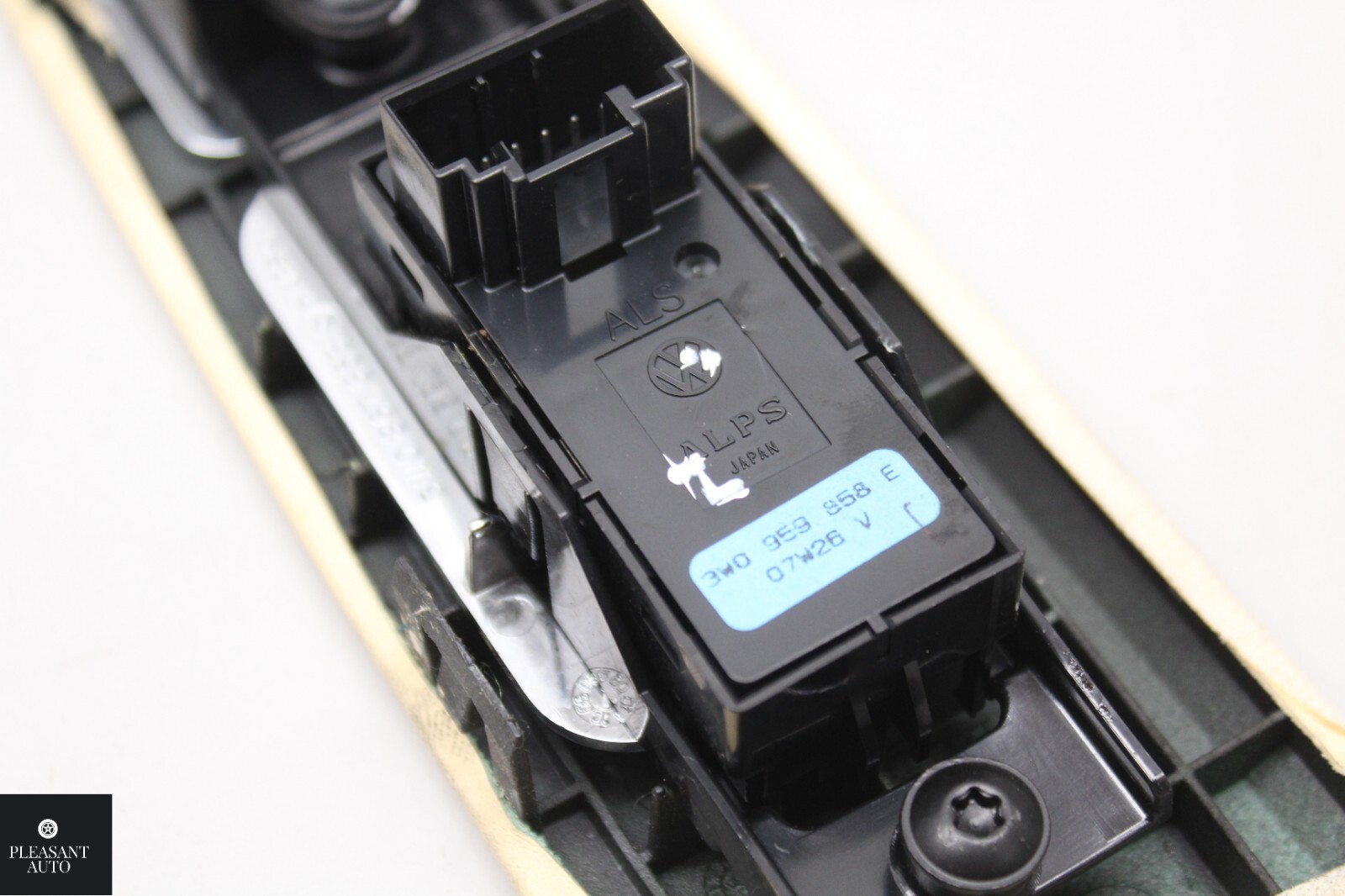 2005 - 2013 For Bentley Flying Spur Console  Control Window Switch 3W0959858E