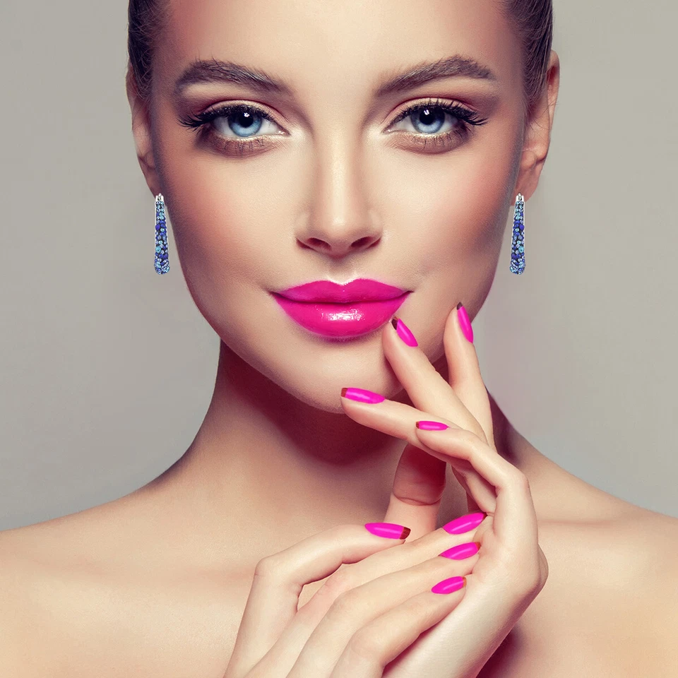 Brincos de argola folheados a prata com cristal Swarovski de dentro para fora formato oval, - Imagem 2 de 4