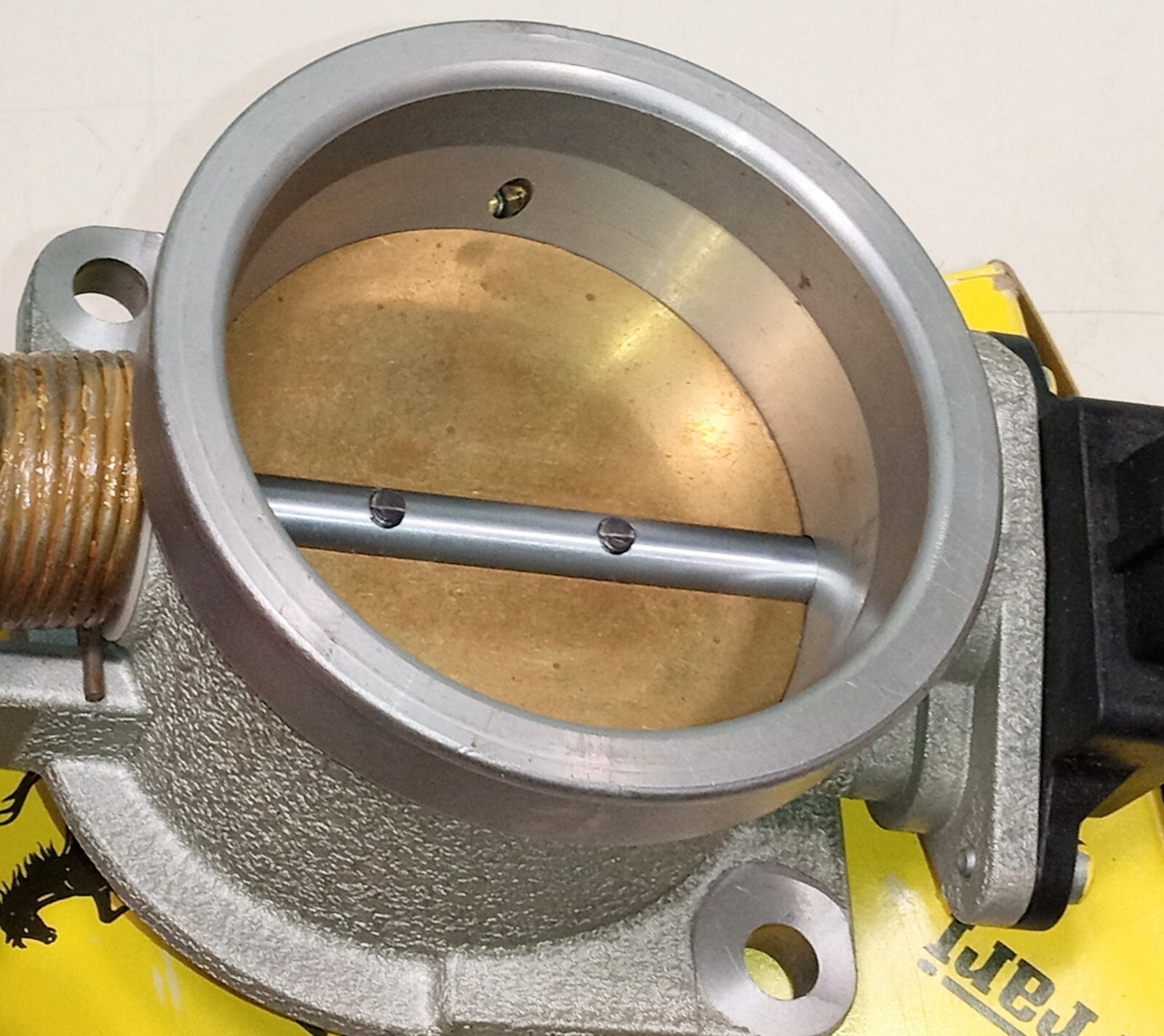 Ferrari 512  Engine Intake Manifold Throttle Body_146632_512 TR_512 M_Testarossa