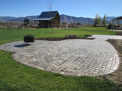 12 Paver Molds Make 100s of 6x6x1.5'' Castle Cobble Stones for Pennies. FAST SHIP