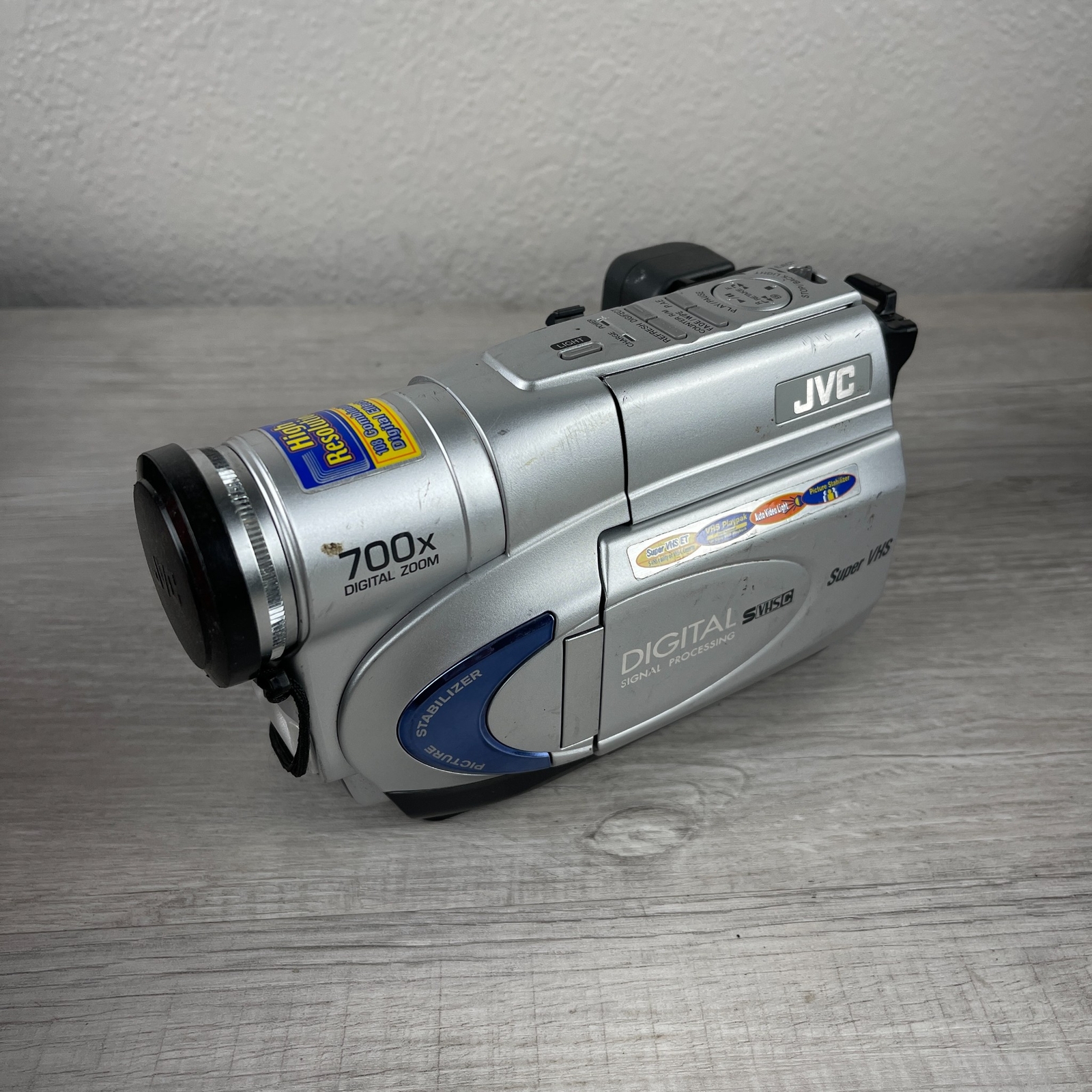 JVC GRSXM260U Silver Super VHS 2.5" LCD 700x Digital Zoom Camcorder