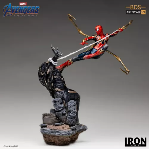 Iron Studios Avengers: Endgame Iron Spider Man Vs Outrider BDS Art 1/10 Statue