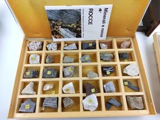 COLLEZIONE MINERALI E ROCCE DE AGOSTINI NOVARA 4 VOLUMI VINTAGE PIETRE PREZIOSE