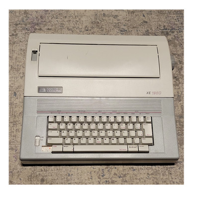 Smith Corona XE 1950 XE Series Electric Typewriter, Model 5A-1
