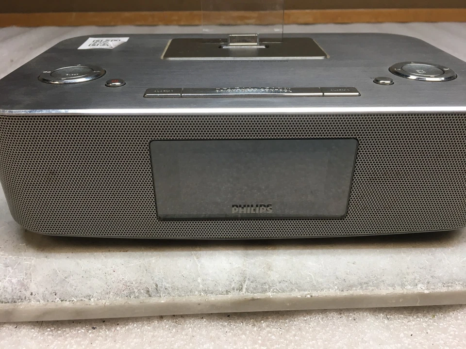 Philips DC291/37 30 Pin Estación de Acoplamiento Radio FM Reloj Doble Alarma para iPod Foto 3 de 4