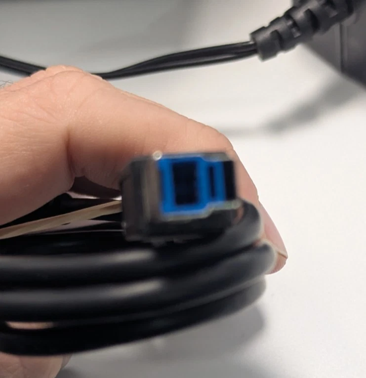 Lexar Professional Workflow HR1 Black Four-Bay USB 3.0 Reader Hub WITH 3 READERS - Image 3 of 4