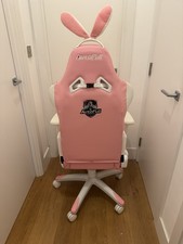 Autofull E Sports Gaming Chair In Pink And White and lumbar support cushion