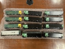 HO SCALE LOT OF 12 COAL HOPPERS (METAL WHEEL, KADEES) - PICS/READ