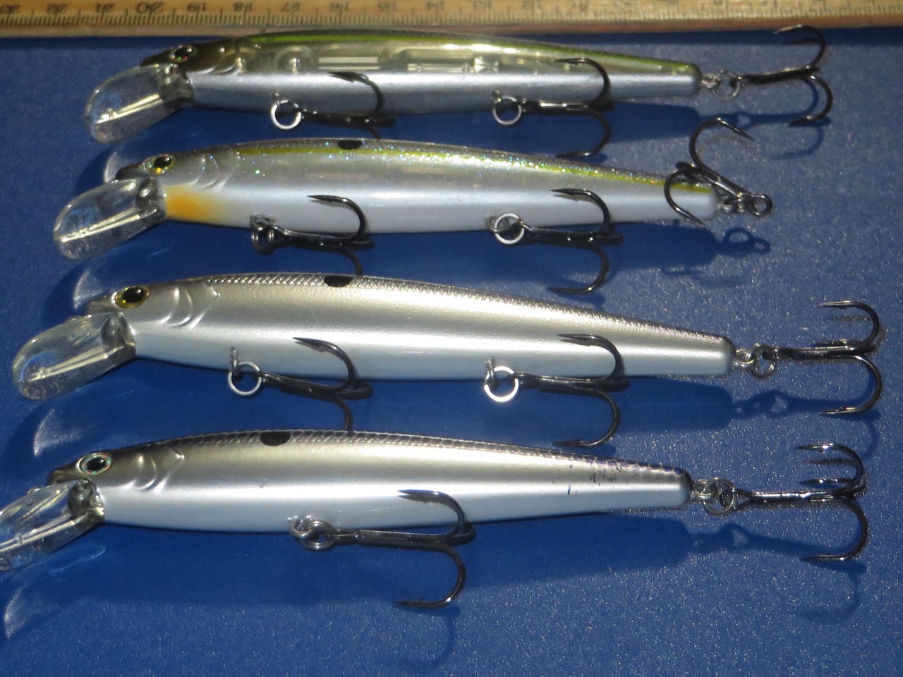 Lot of 4 Strike King KVD Elite Minnow Jerkbait Lures Sexy Shad Silver - Image 4