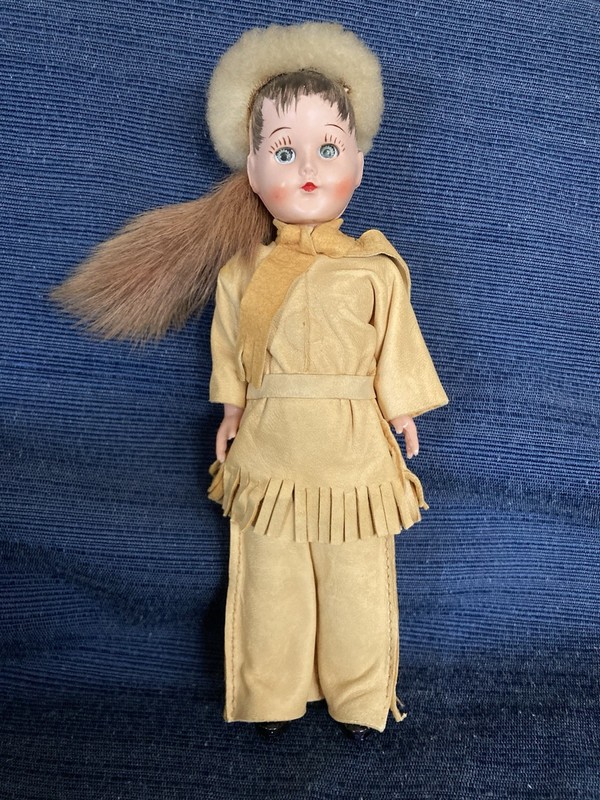 Vintage Davy Crockett Doll Buckskin Sleepy Eyes 1950’s