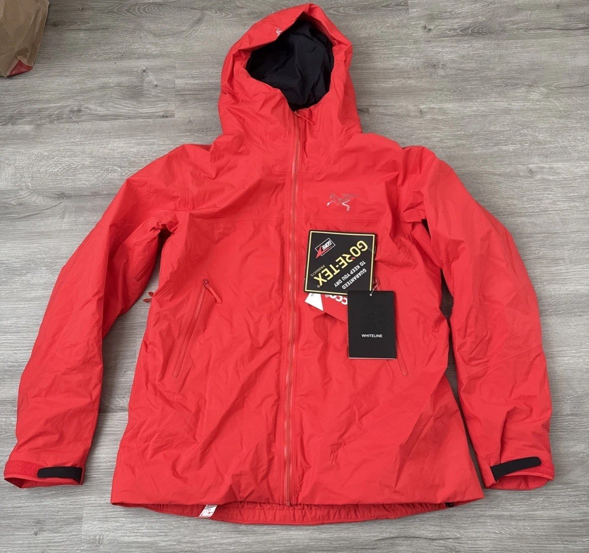 ARC'TERYX Giacca Arcteryx Goretex Whiteine taglia XL rossa Airah donna