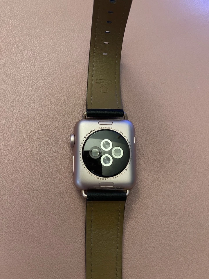 Apple watch series 2 42mm rosa   funktionsfähig mit umfangreichen Zubehör - Bild 2 von 4