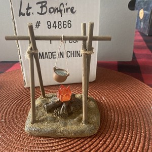 RARE VTG Fontanini Nativity LIGHTED BONFIRE CROSS BAR AND POT ACCESSARIES 1997