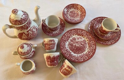 Royal Tudor Ware Kaffee/Tee Service 17th Century England