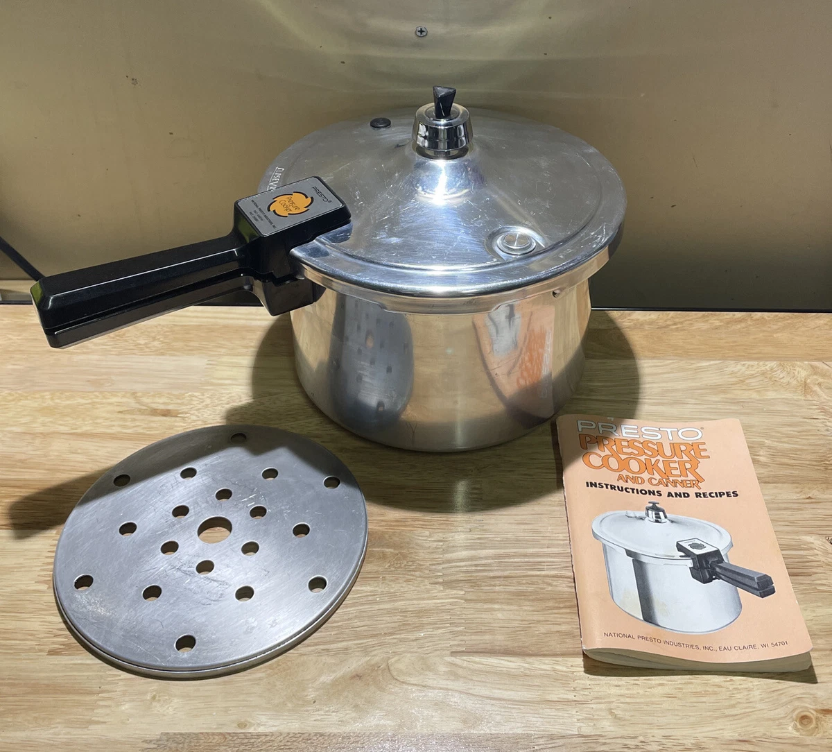 Vintage Presto Stainless Steel Pressure Cooker 4 Quart 409A Rack Recipe  Book