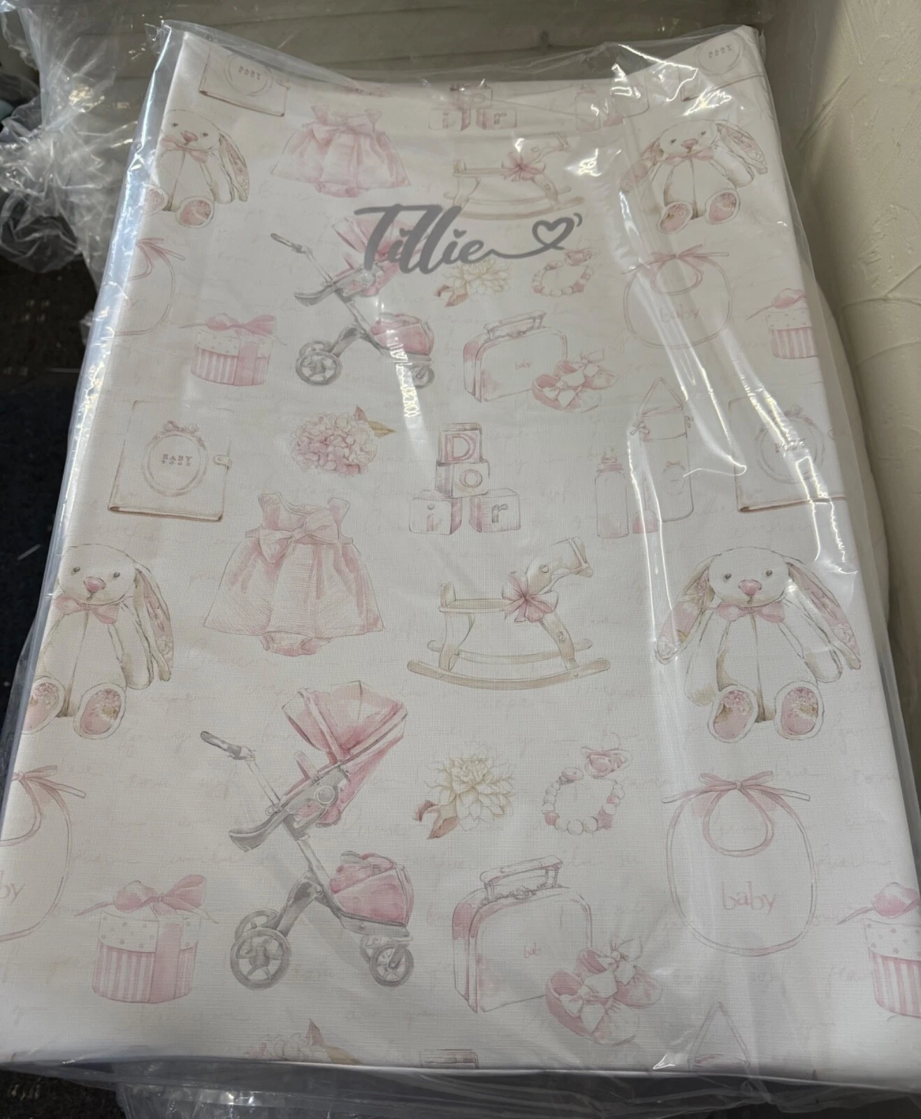 Vintage Design Nursery Baby Changing Mat - Girls Personalised Anti Roll - Tillie
Opens in a new wind
