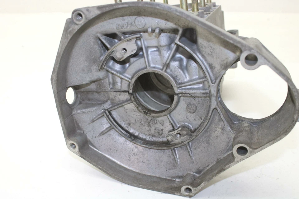 Cárter Yamaha Venture GT 93 OEM 8V0-15100-01-00 SY53 Foto 2 de 4