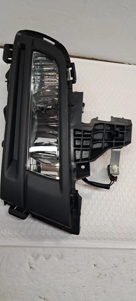 Fog Light Assembly Left Depo 316-2009L-AS fits 2007 Mazda 3 - Image 3 of 4