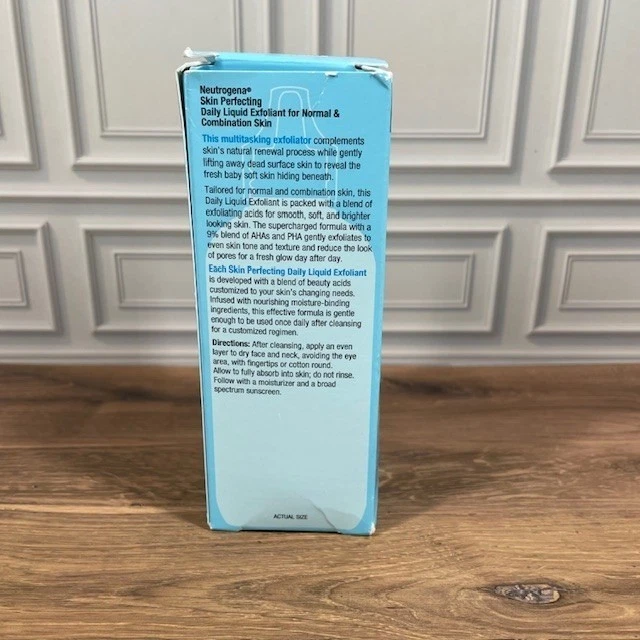 Neutrogena Skin Perfecting 9% AHA/PHA Blend Daily Liquid Exfoliant 4 fl oz New - Image 3 of 4