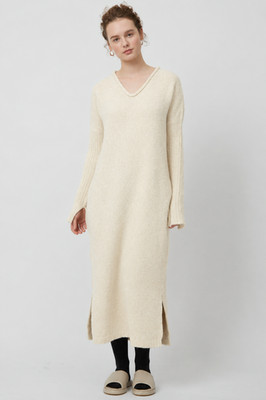 ATELIER DELPHINE  Ivory V-Neck Long Sleeve Maxi Sweater Dress. RET: $395. MINT!