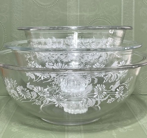 322 323 325 Pyrex Glass Nesting Mixing Bowls Colonial Mist White Flowers Vtg