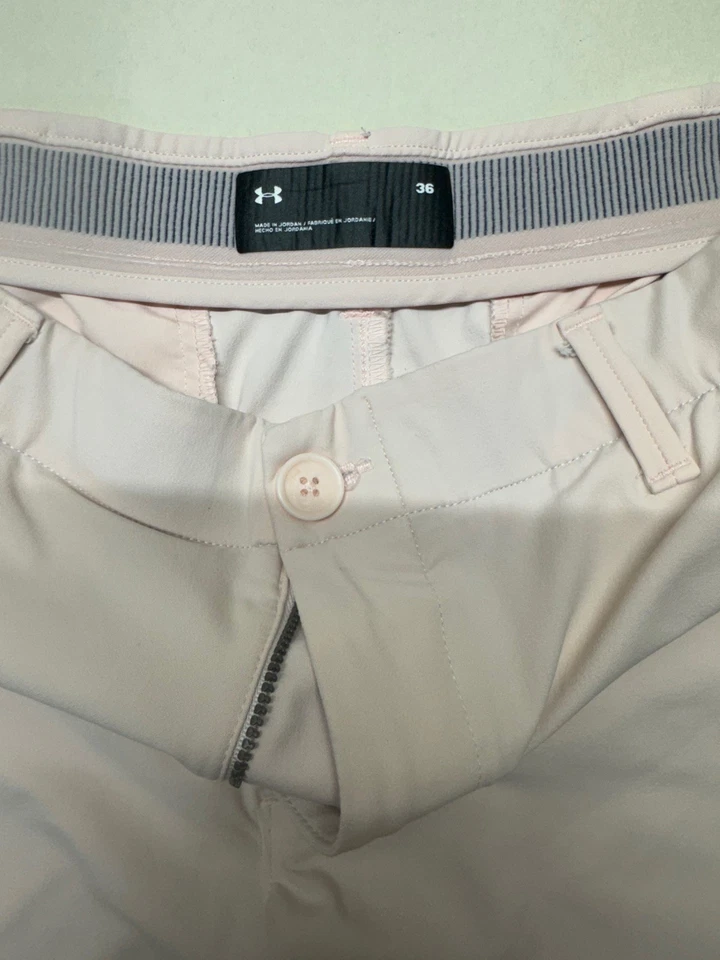 Pantalones cortos de golf Under Armour Iso-Chill elásticos para hombre 1358785 talla 36 rosa claro Foto 3 de 3