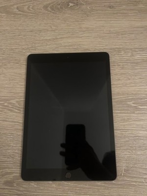 Apple iPad 8. Generation 128GB - Wi - Fi, 10,2 Zoll, Space Grau
