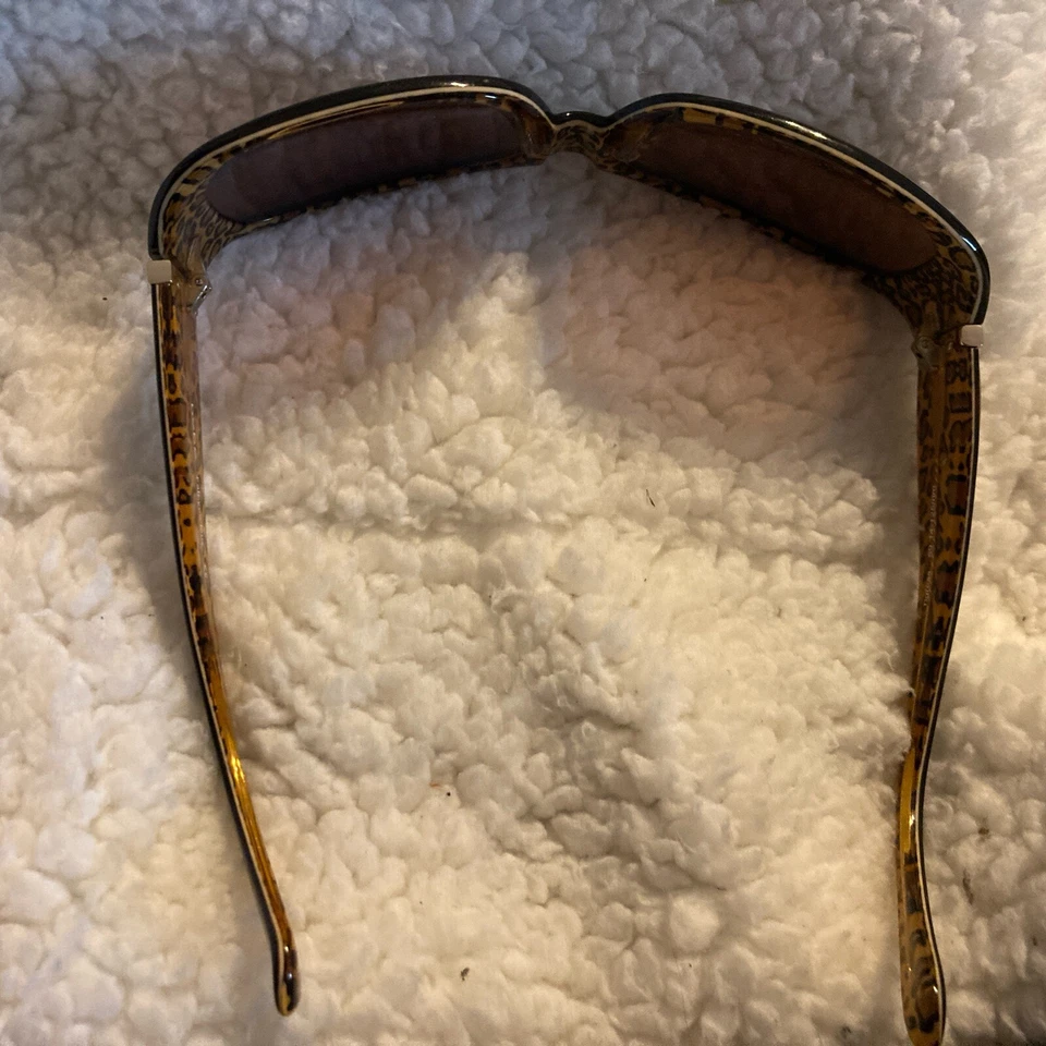 Gafas de sol BEBE Fab You Lous 59 14 125 Y2K sombras envoltura completa plástico Tigresa Frm Foto 3 de 4